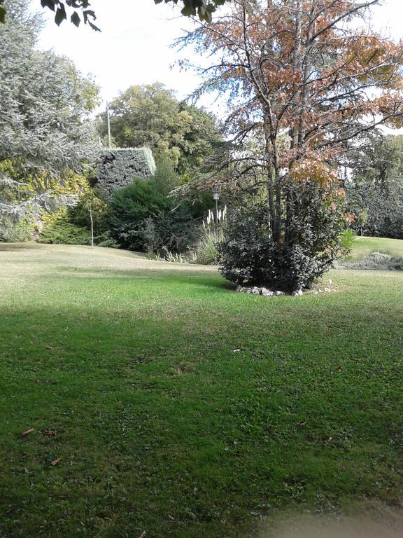 Le Chateau Des Estubiers Bed & Breakfast Serignan-du-Comtat ภายนอก รูปภาพ
